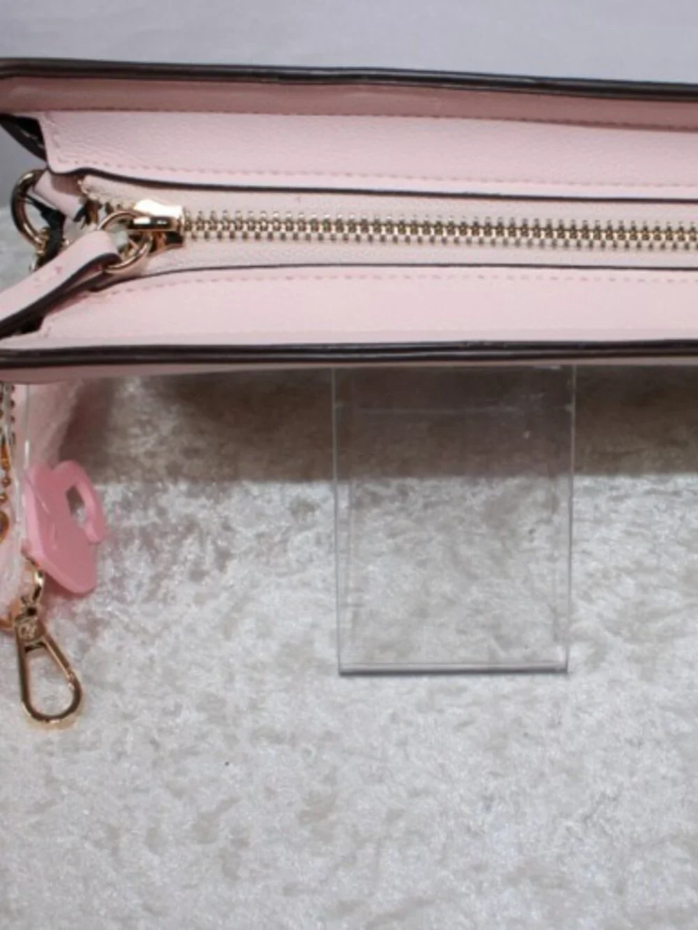 Juicy Couture Free To Be Juicy Wristlet Clutch Sandstone Stripe NWT Heart Charm